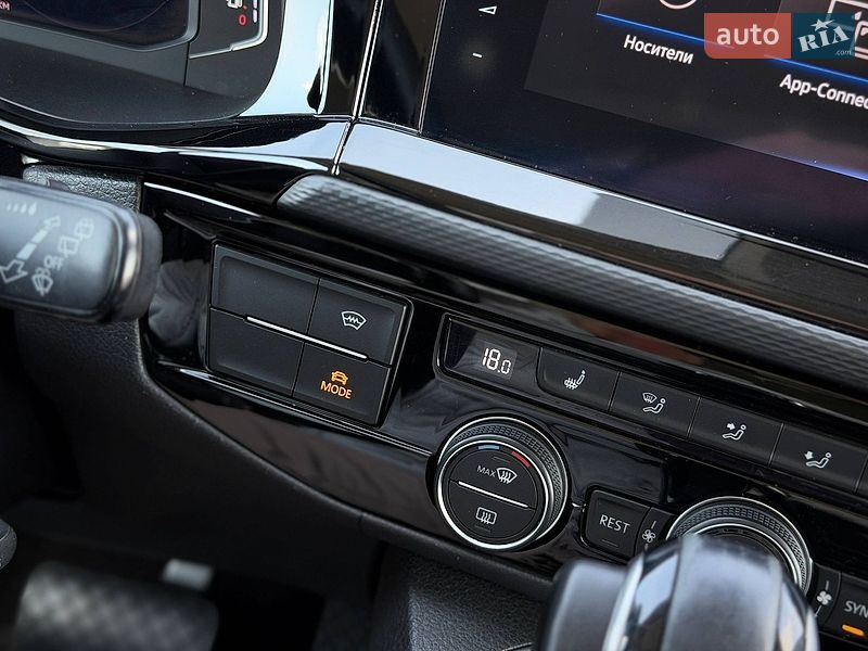 Минивэн Volkswagen Multivan 2019 в Киеве фото 82 Минивэн Volkswagen Multivan 2019 в Киеве