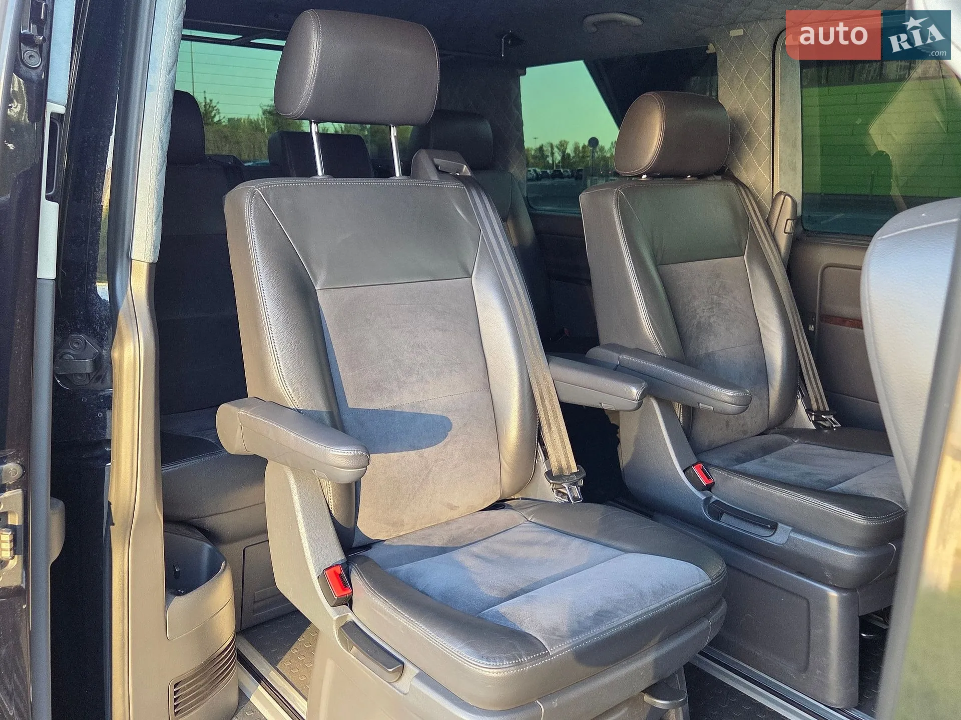 2012 Volkswagen Multivan - мініатюра 28