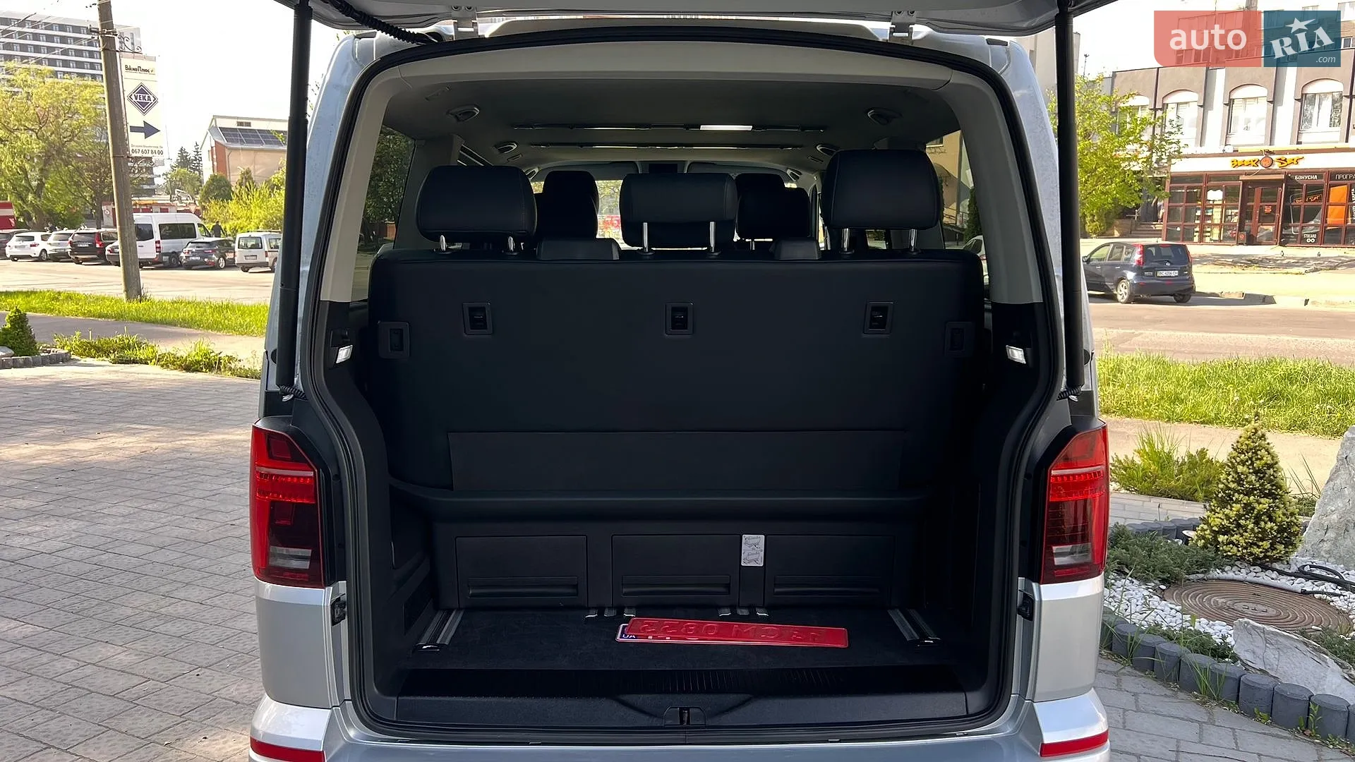2022 Volkswagen Multivan - мініатюра 9