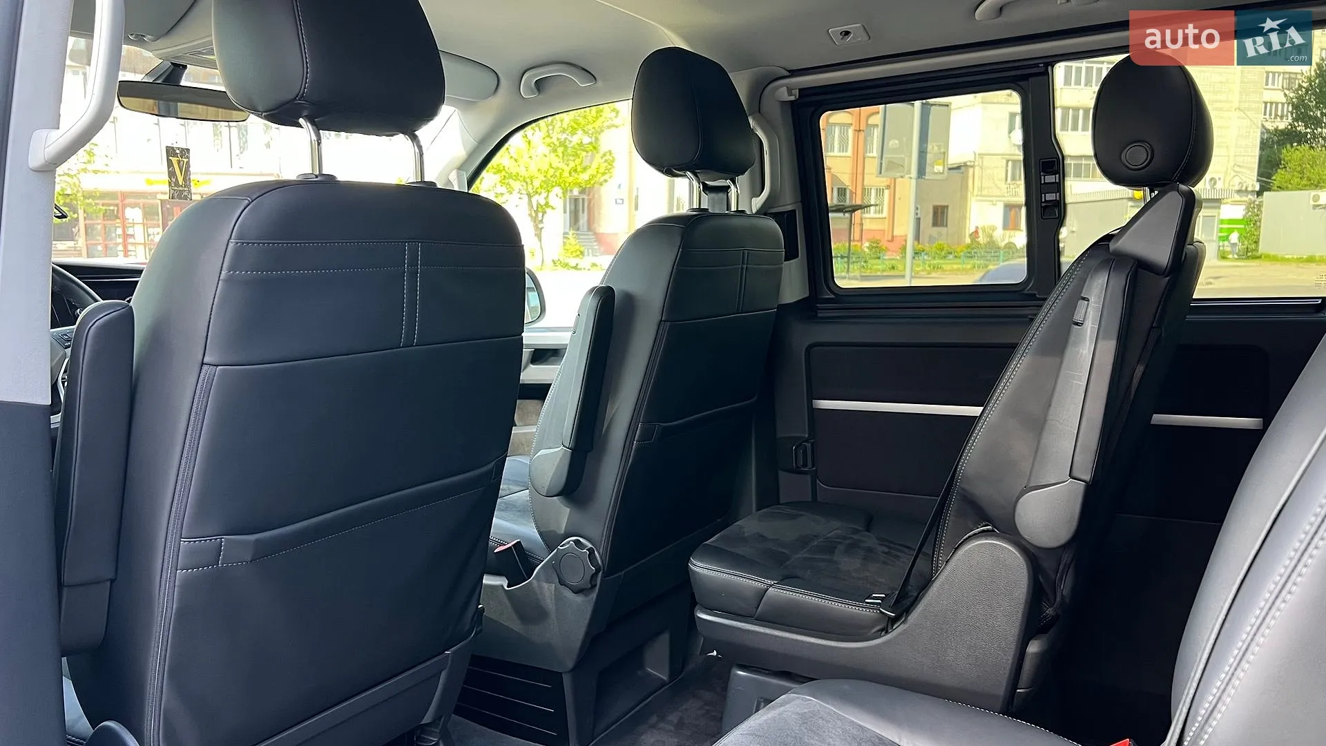 2022 Volkswagen Multivan - мініатюра 18