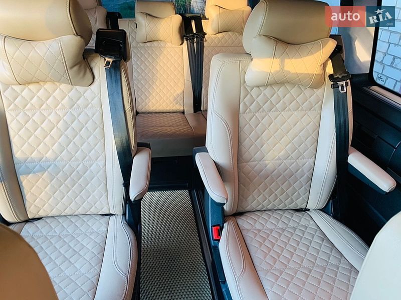 Минивэн Volkswagen Multivan 2016 в Киеве