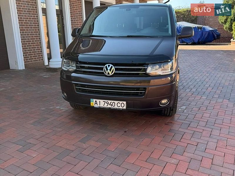 Минивэн Volkswagen Multivan 2013 в Киеве