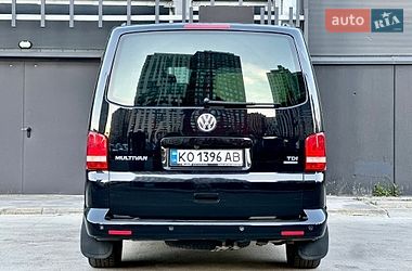 Минивэн Volkswagen Multivan 2011 в Киеве