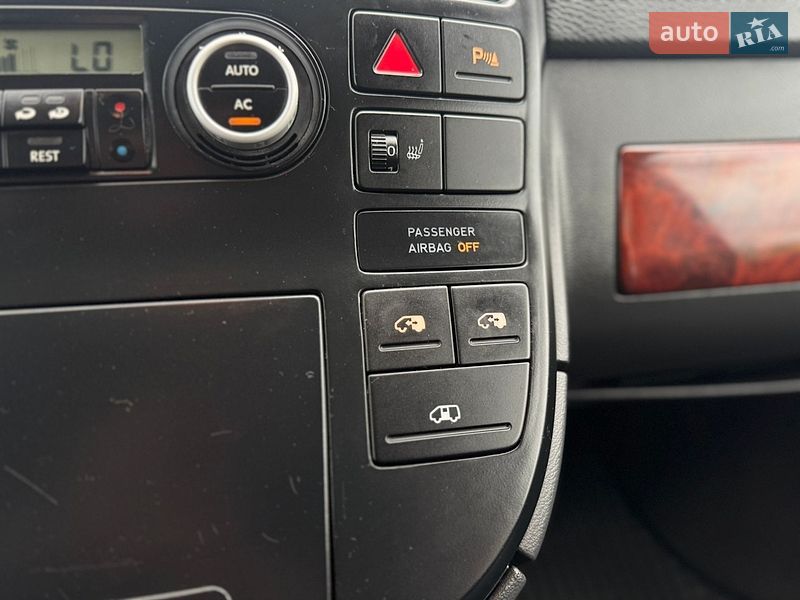 Минивэн Volkswagen Multivan 2009 в Умани