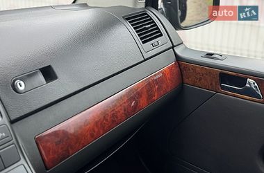 Минивэн Volkswagen Multivan 2009 в Умани