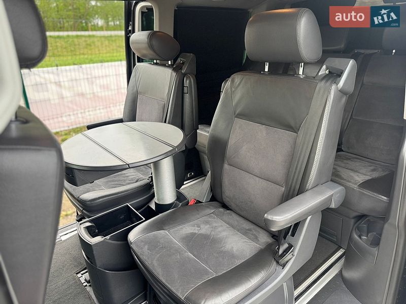 Минивэн Volkswagen Multivan 2009 в Умани