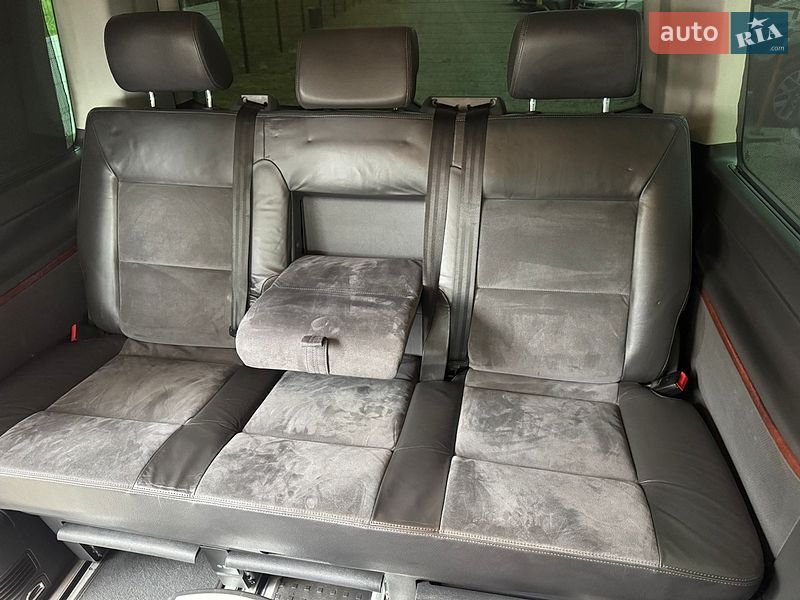 Минивэн Volkswagen Multivan 2009 в Умани
