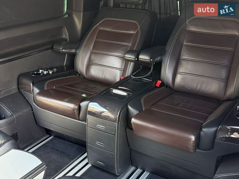 Минивэн Volkswagen Multivan 2017 в Киеве