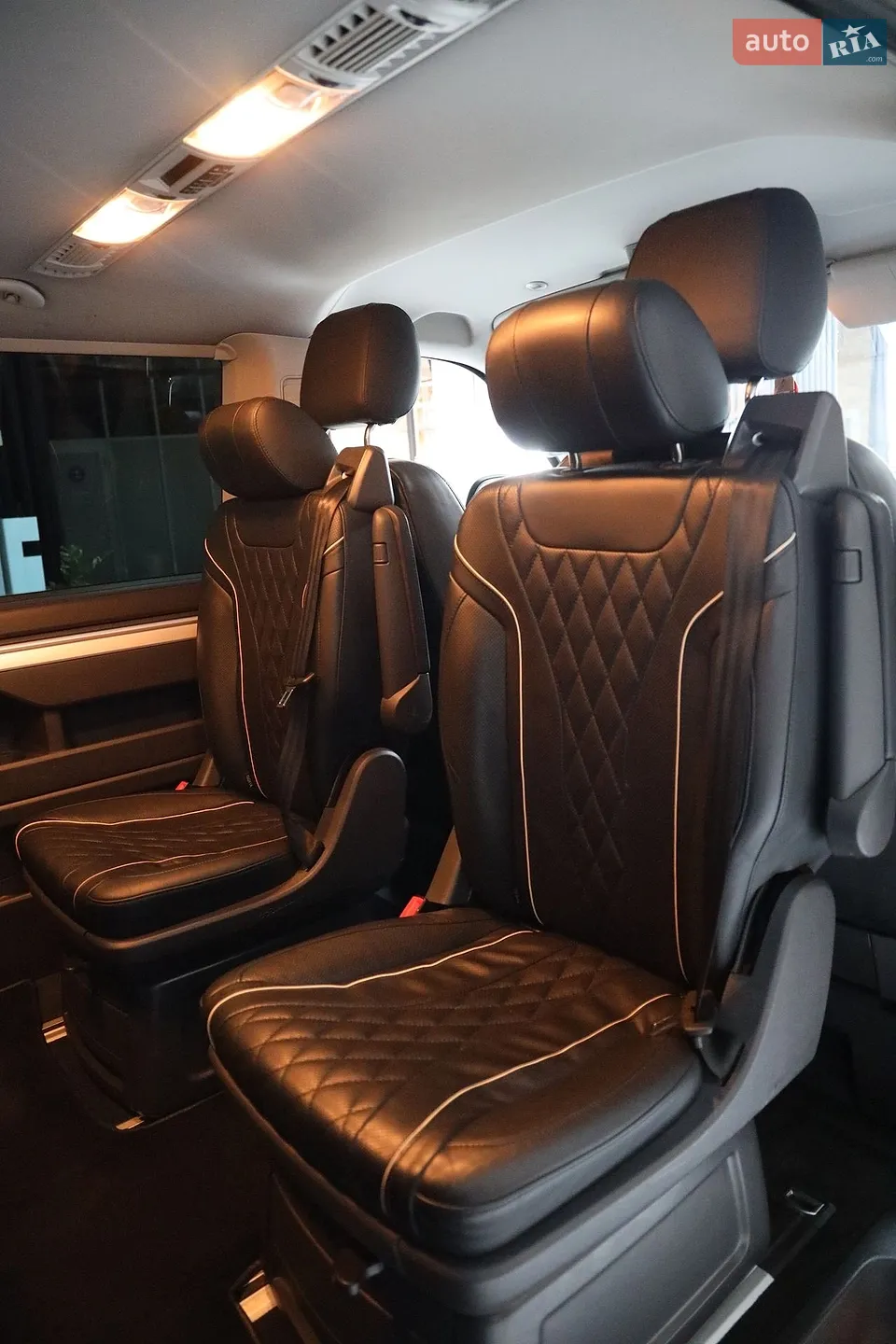 2015 Volkswagen Multivan - мініатюра 32