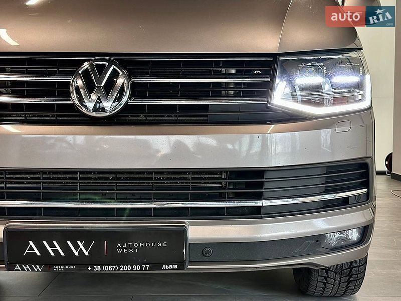 Мінівен Volkswagen Multivan 2017 в Львові