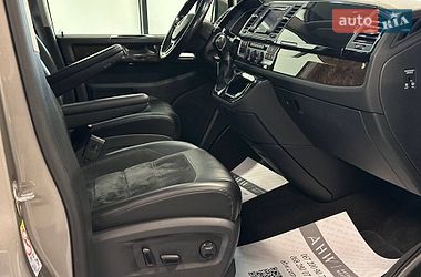 Мінівен Volkswagen Multivan 2017 в Львові