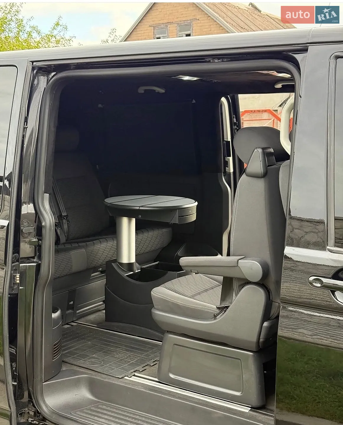 2012 Volkswagen Multivan - мініатюра 17