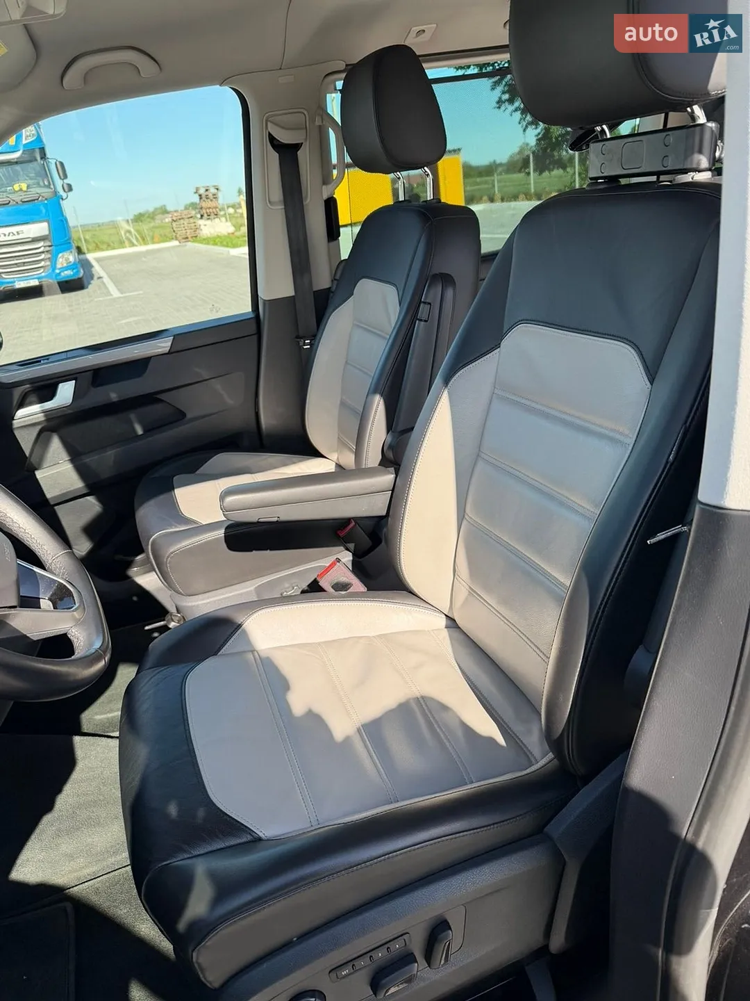 2021 Volkswagen Multivan - мініатюра 30