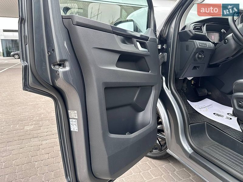 Минивэн Volkswagen Multivan 2020 в Ровно