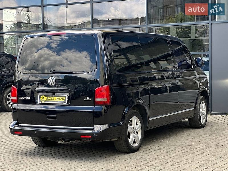 Минивэн Volkswagen Multivan 2011 в Ивано-Франковске