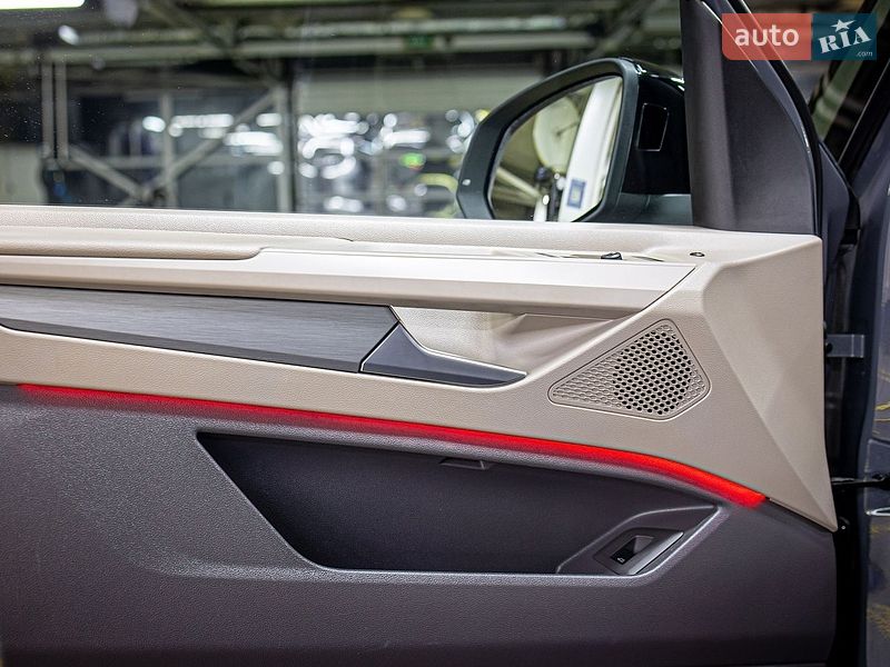 Минивэн Volkswagen Multivan 2022 в Черновцах