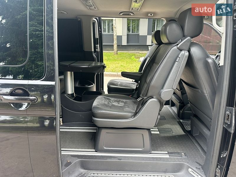 Минивэн Volkswagen Multivan 2014 в Житомире