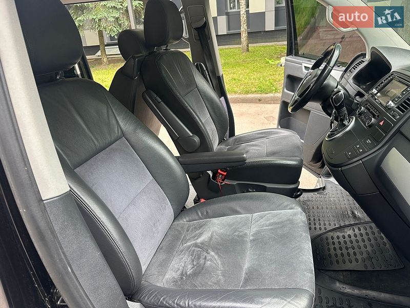 Минивэн Volkswagen Multivan 2014 в Житомире