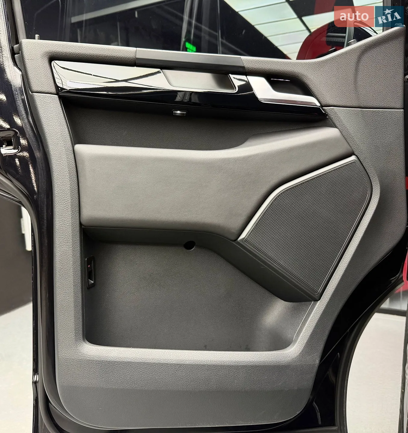 2019 Volkswagen Multivan - мініатюра 26
