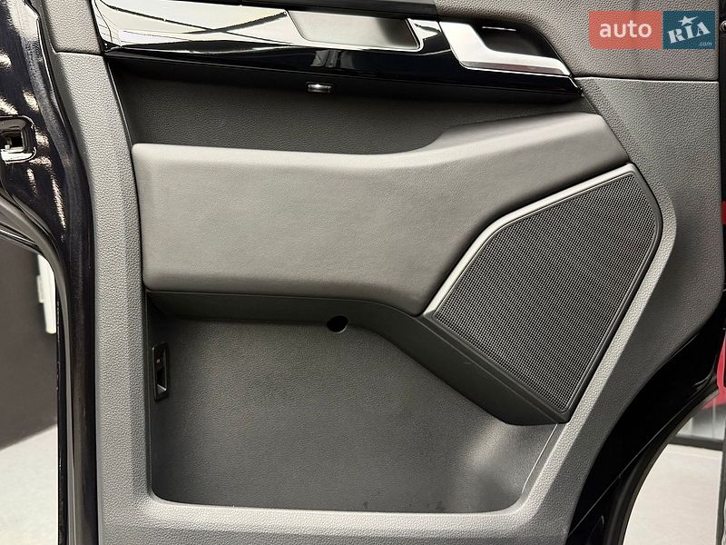 Минивэн Volkswagen Multivan 2019 в Киеве фото 26 Минивэн Volkswagen Multivan 2019 в Киеве