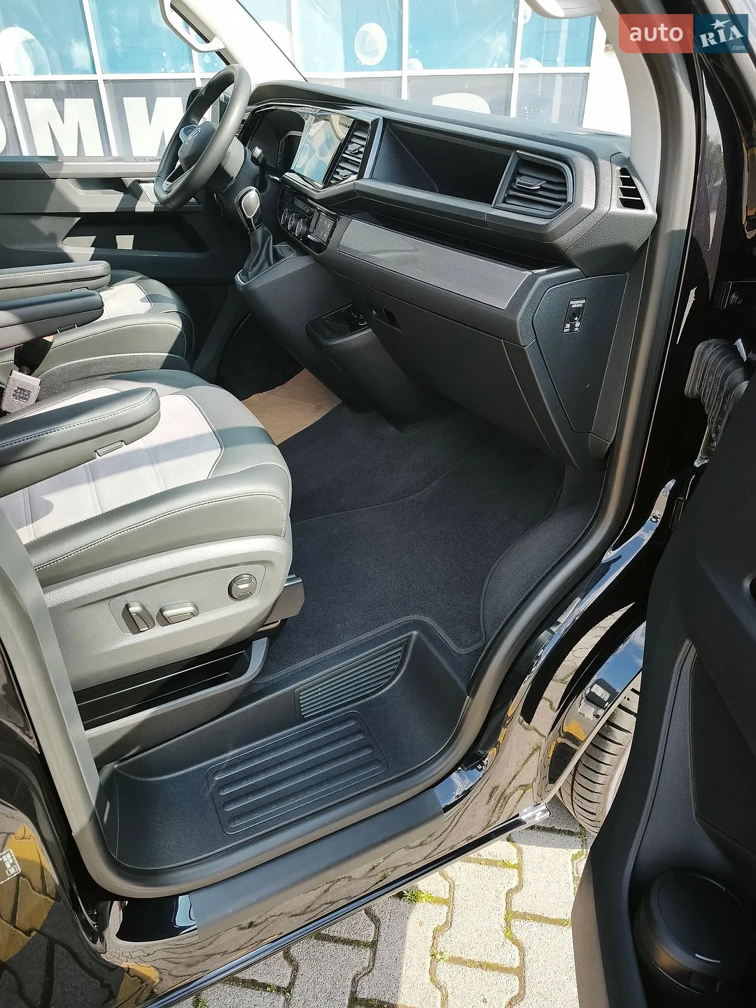 2022 Volkswagen Multivan - мініатюра 11