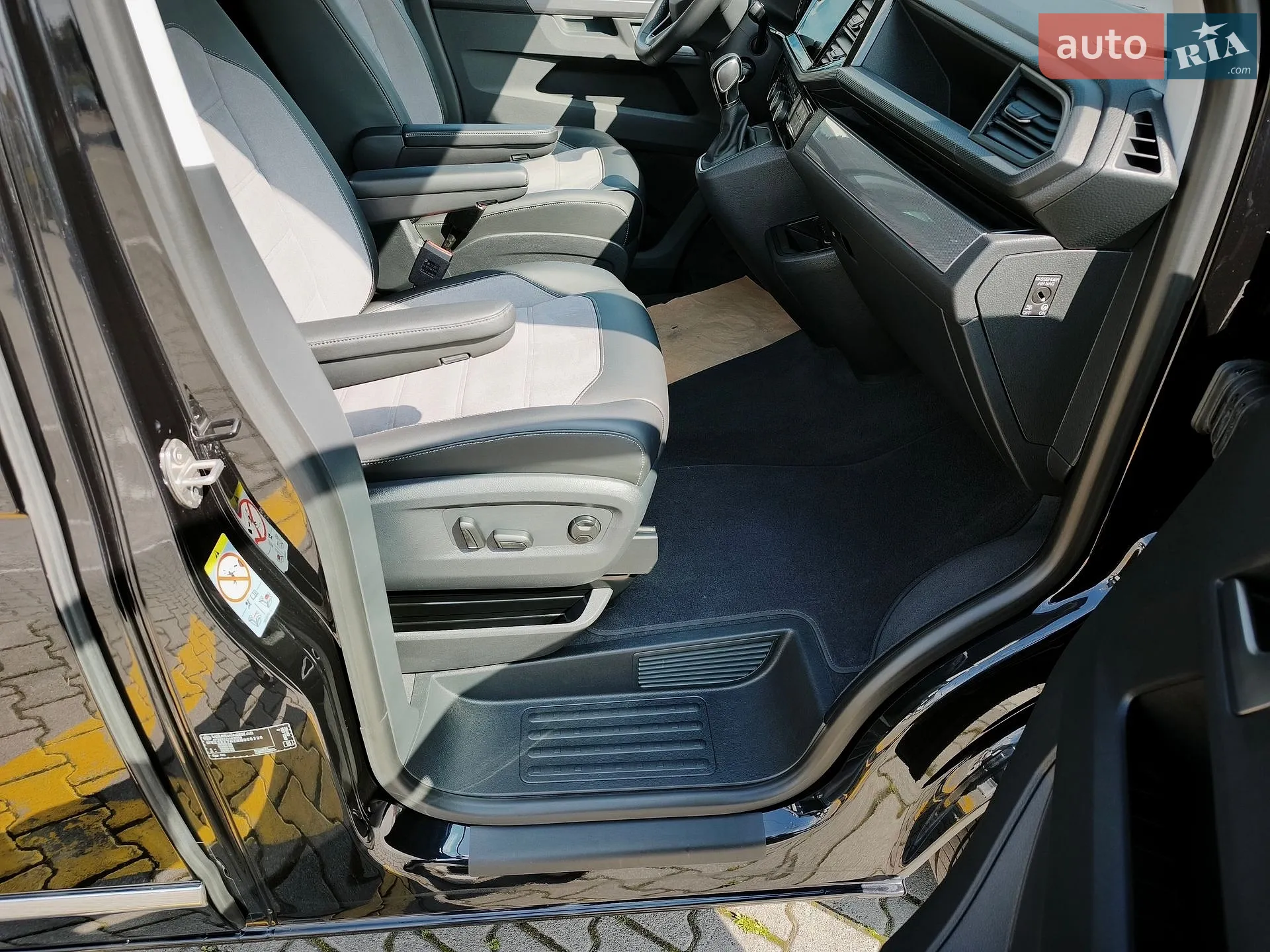2022 Volkswagen Multivan - мініатюра 25