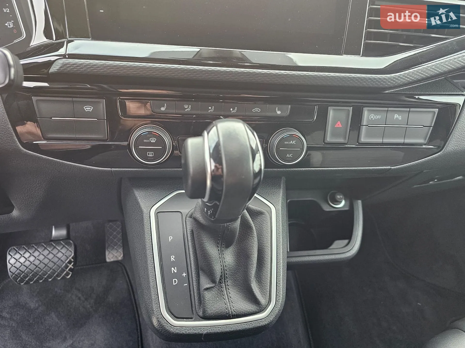 2020 Volkswagen Multivan - мініатюра 16