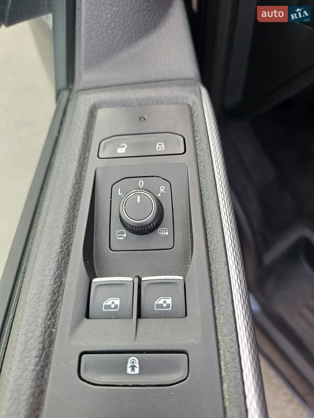 2020 Volkswagen Multivan - мініатюра 20