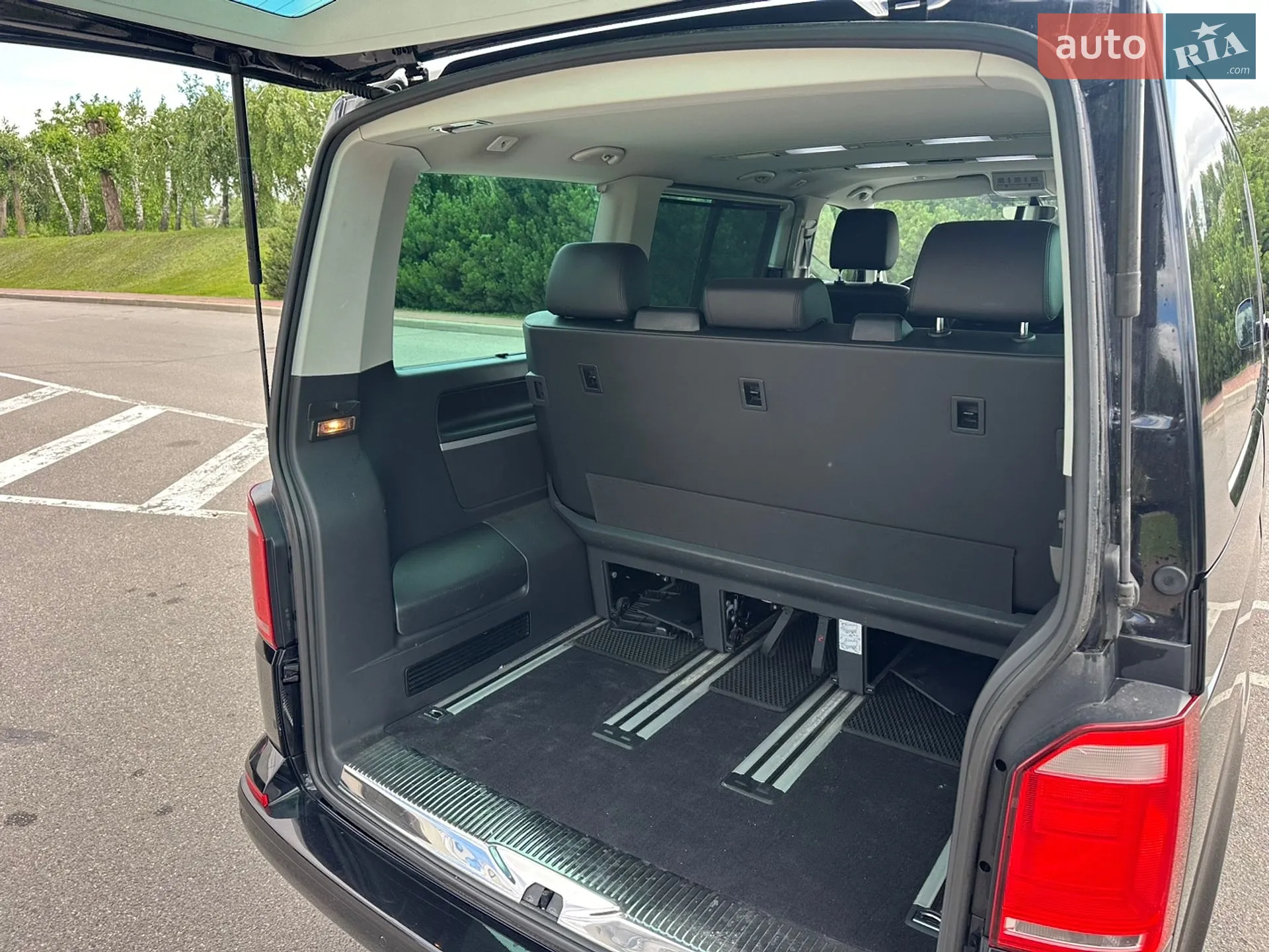 2018 Volkswagen Multivan - мініатюра 21