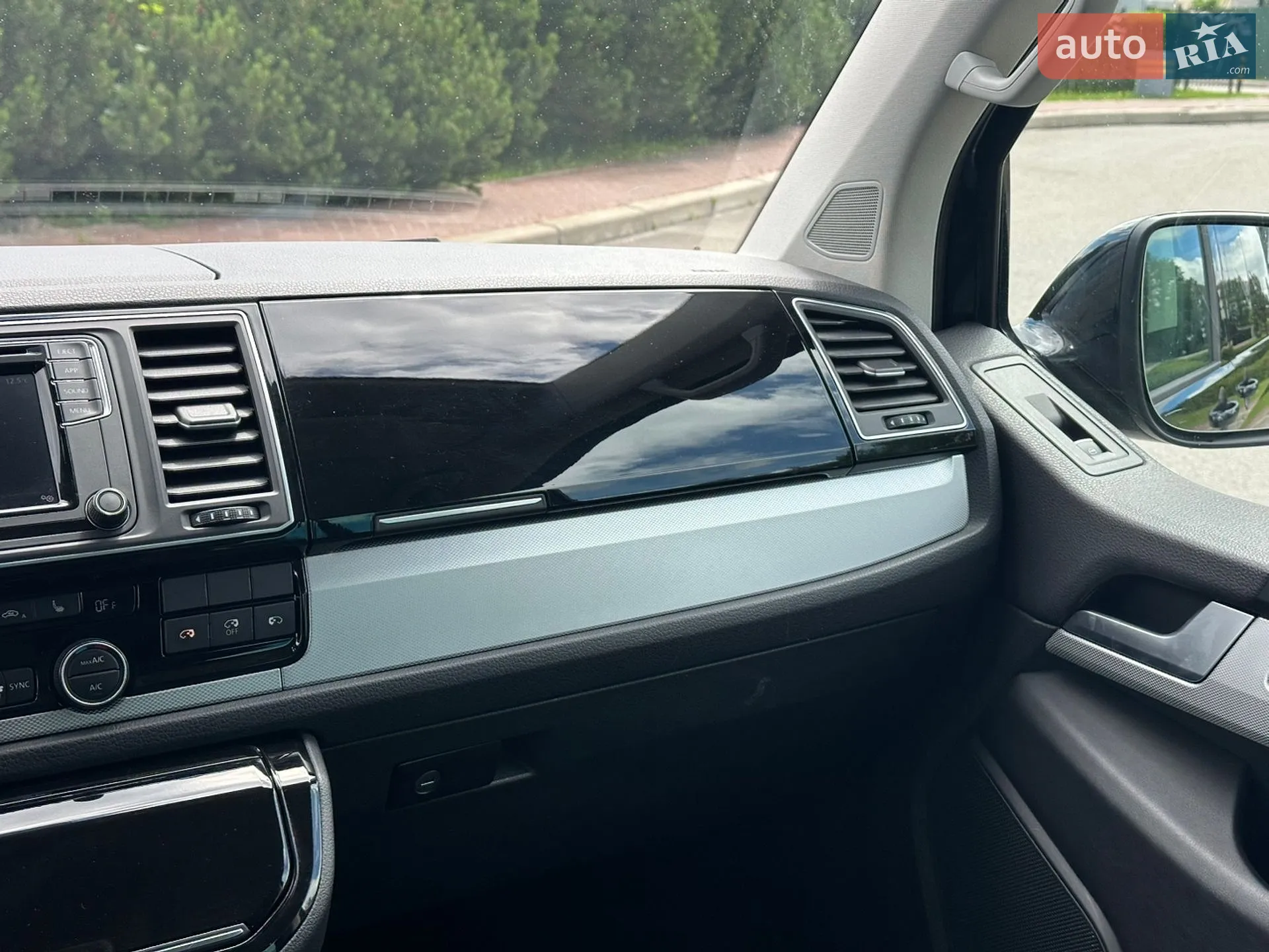 2018 Volkswagen Multivan - мініатюра 30