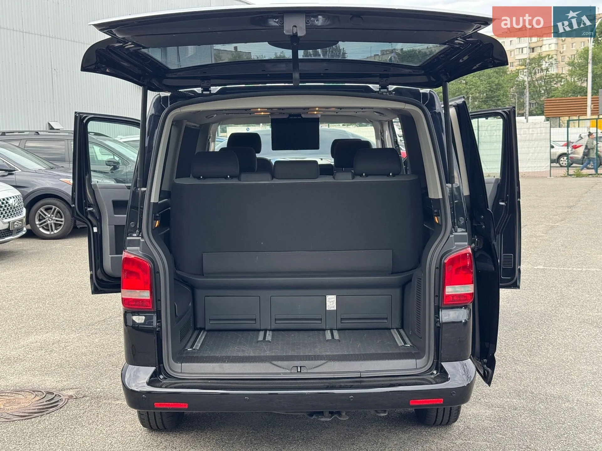 2012 Volkswagen Multivan - мініатюра 25
