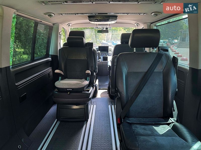 Минивэн Volkswagen Multivan 2010 в Харькове