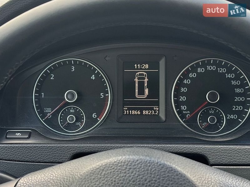 Минивэн Volkswagen Multivan 2010 в Харькове