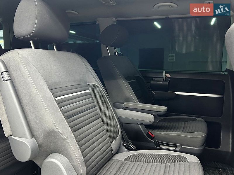 Минивэн Volkswagen Multivan 2014 в Черновцах