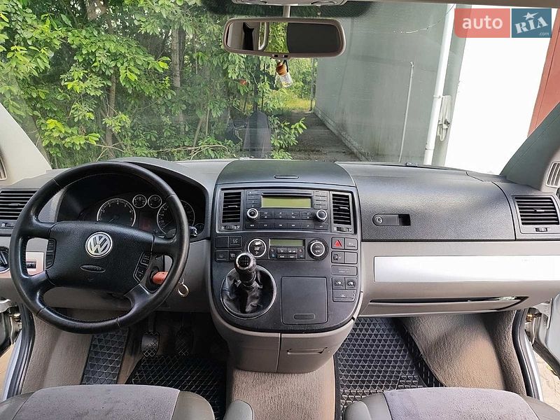 Минивэн Volkswagen Multivan 2007 в Вирах фото 5 Минивэн Volkswagen Multivan 2007 в Вирах