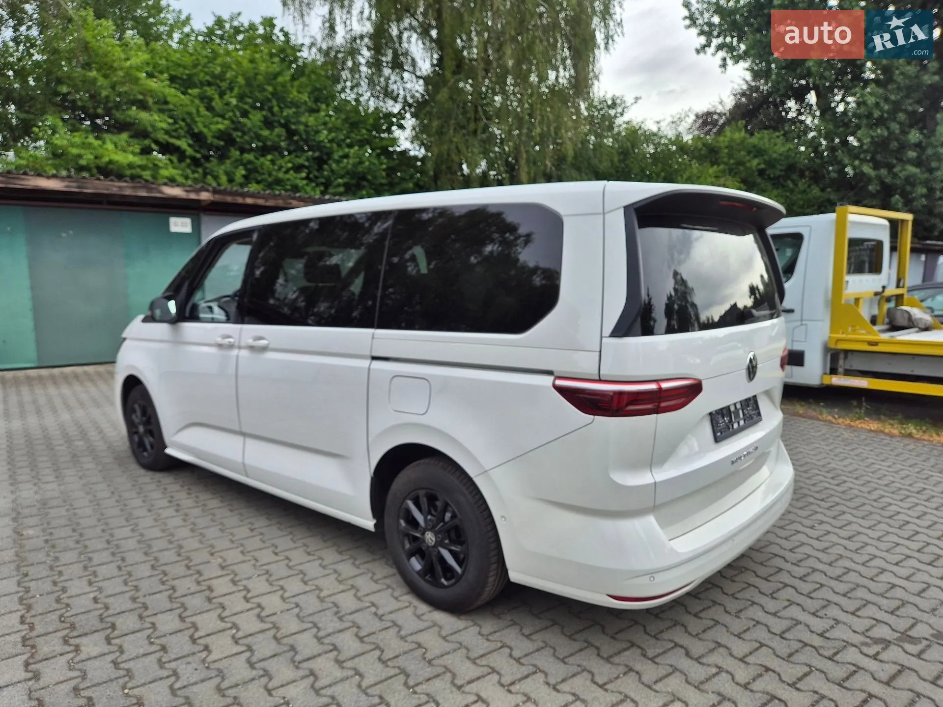 2022 Volkswagen Multivan - мініатюра 3