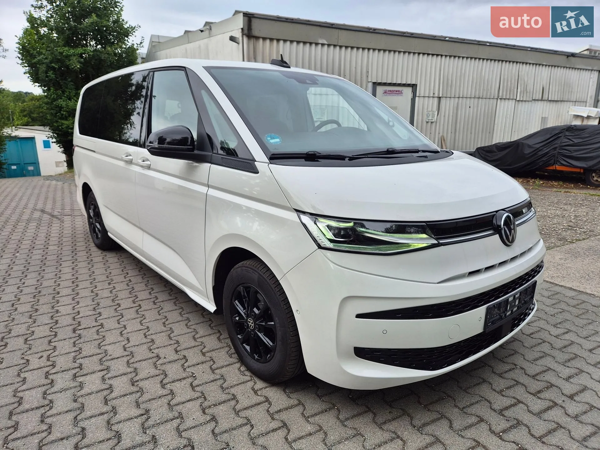 2022 Volkswagen Multivan - мініатюра 2
