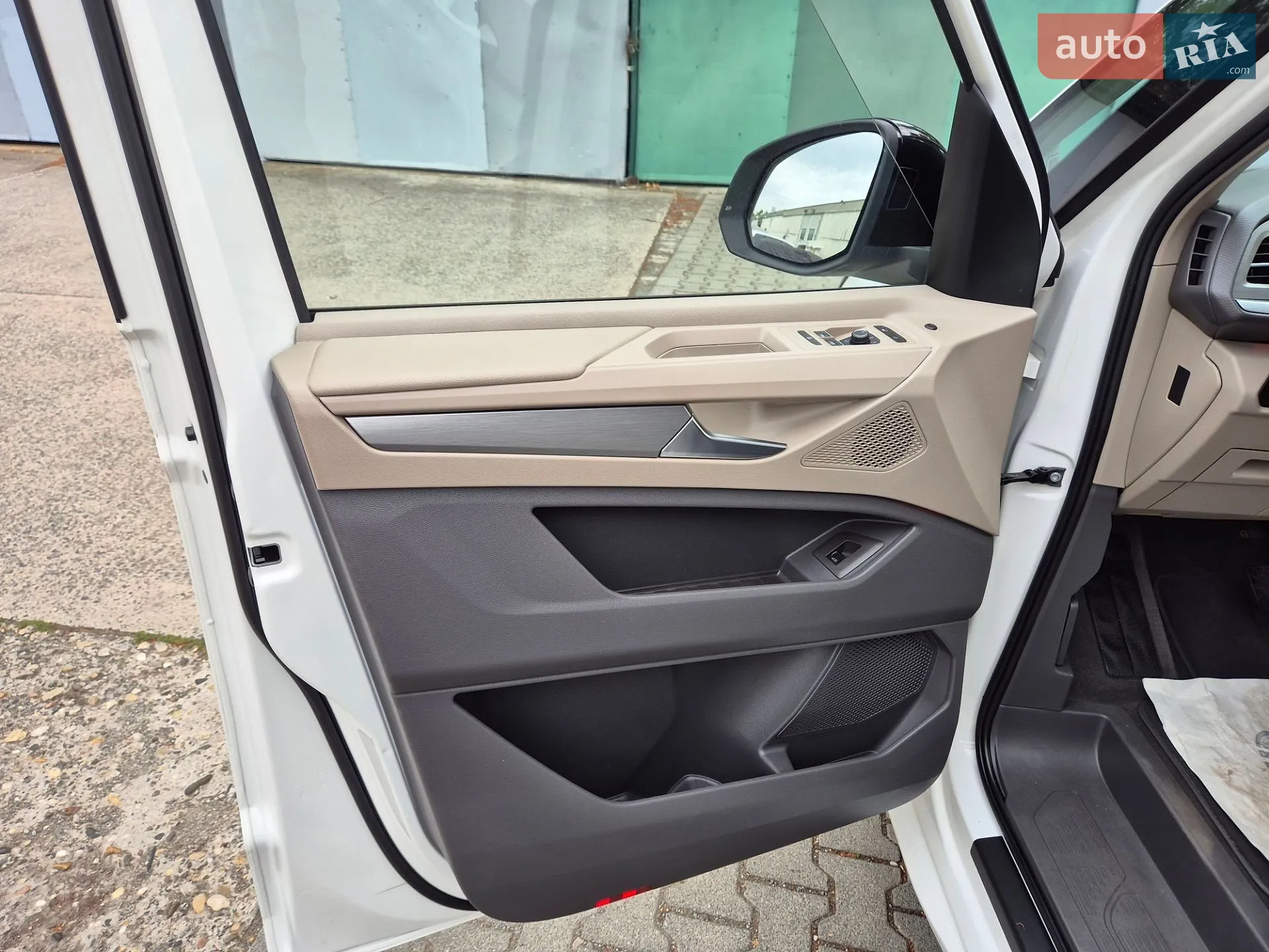2022 Volkswagen Multivan - мініатюра 12