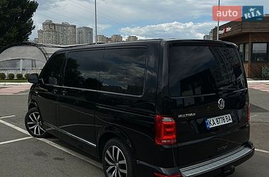 Минивэн Volkswagen Multivan 2016 в Киеве
