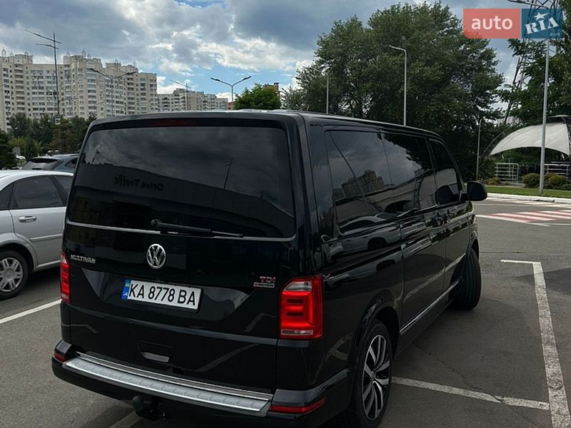 Минивэн Volkswagen Multivan 2016 в Киеве