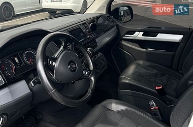 Минивэн Volkswagen Multivan 2016 в Киеве