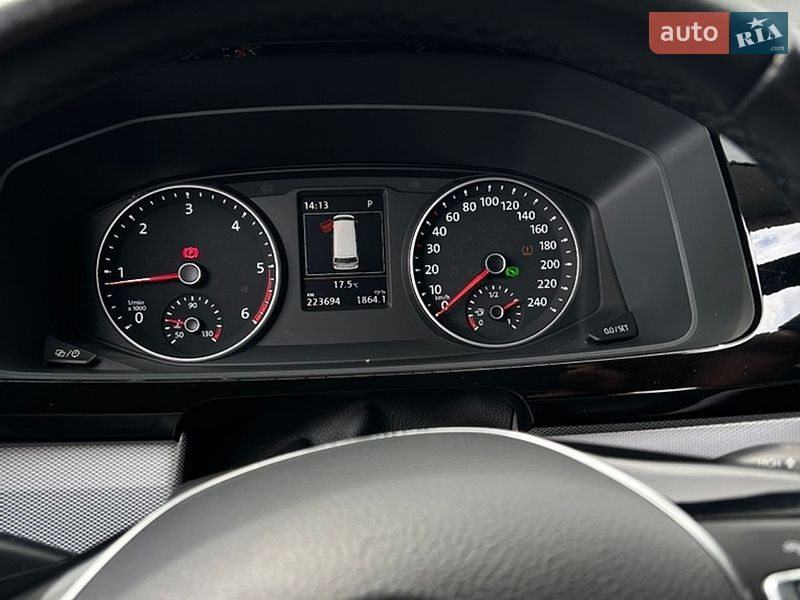 Минивэн Volkswagen Multivan 2016 в Киеве