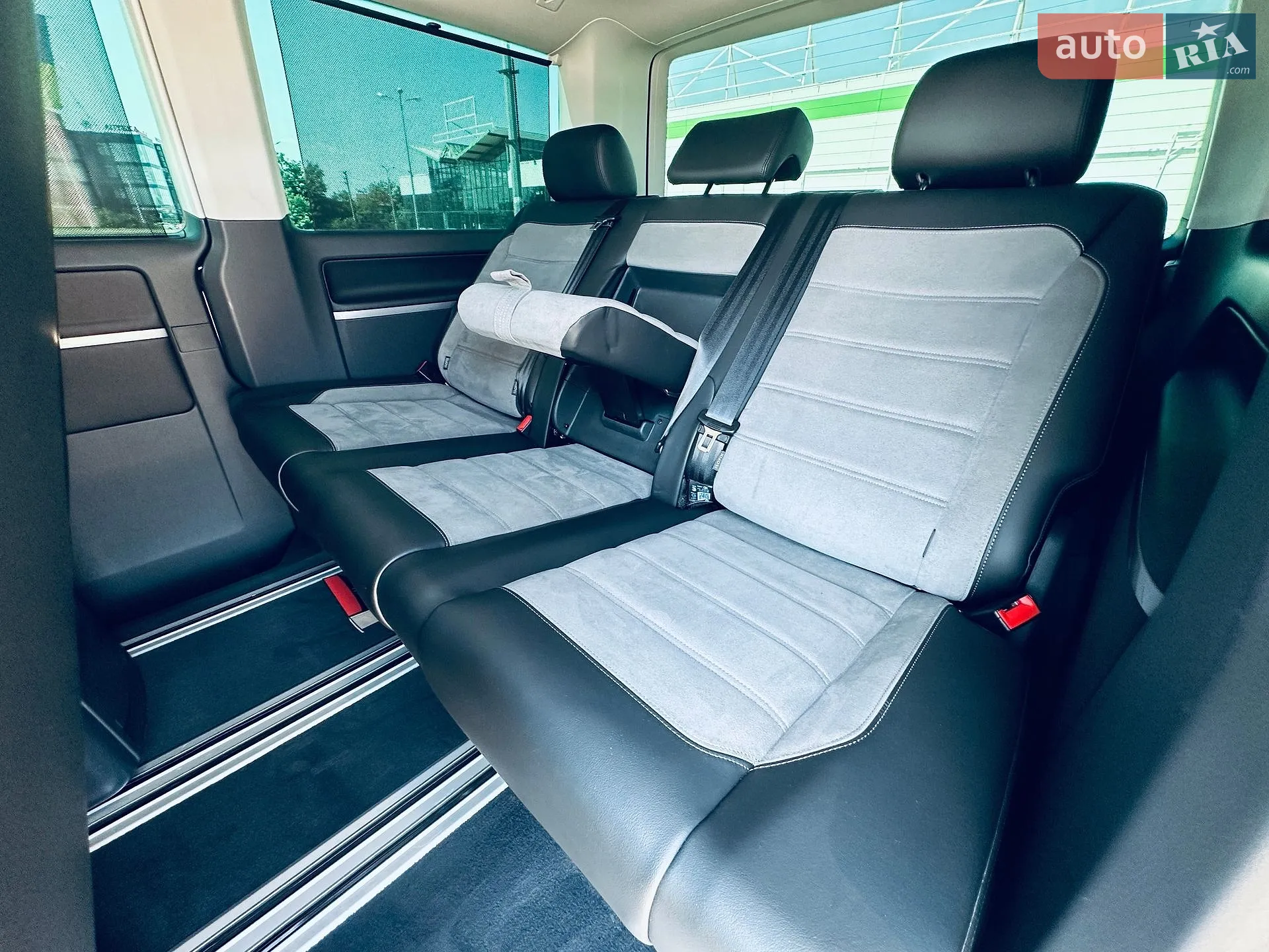 2019 Volkswagen Multivan - мініатюра 8
