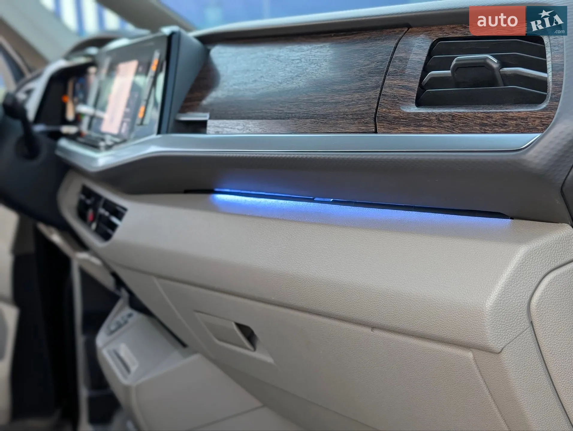 2024 Volkswagen Multivan - мініатюра 28