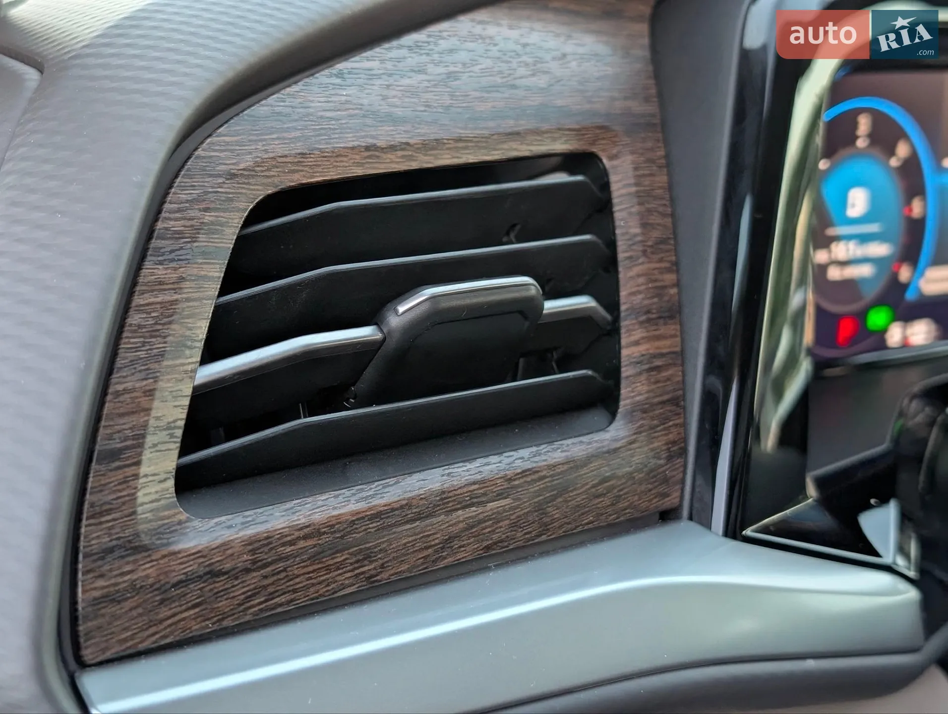 2024 Volkswagen Multivan - мініатюра 37