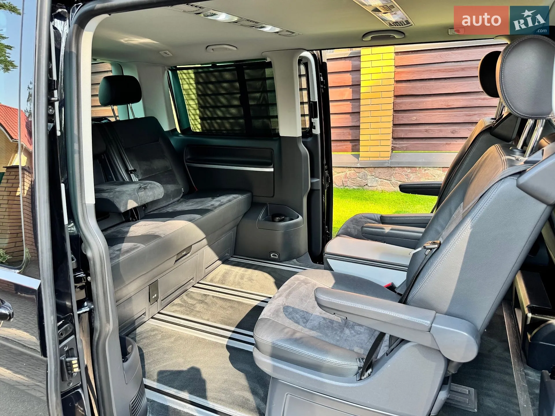 2014 Volkswagen Multivan - мініатюра 32