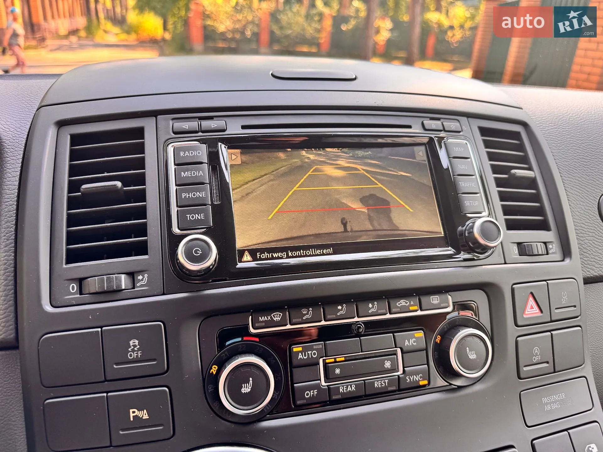 2014 Volkswagen Multivan - мініатюра 27