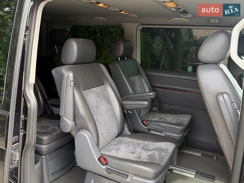 Минивэн Volkswagen Multivan 2010 в Ивано-Франковске
