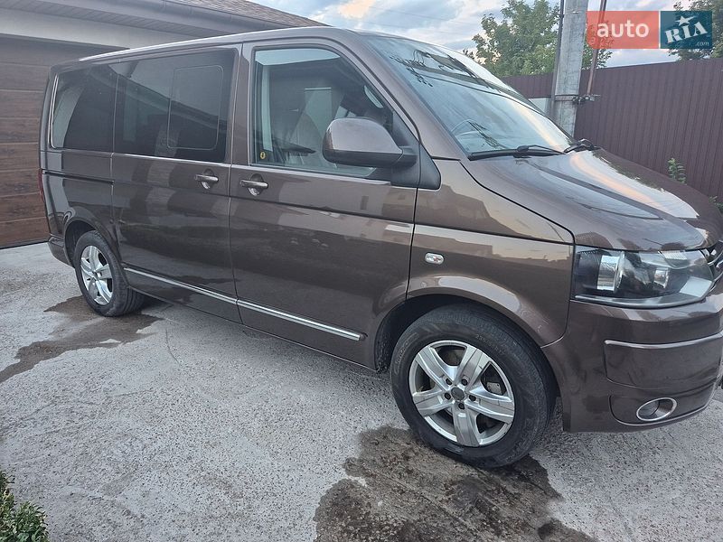 Минивэн Volkswagen Multivan 2010 в Киеве Минивэн Volkswagen Multivan 2010 в Киеве