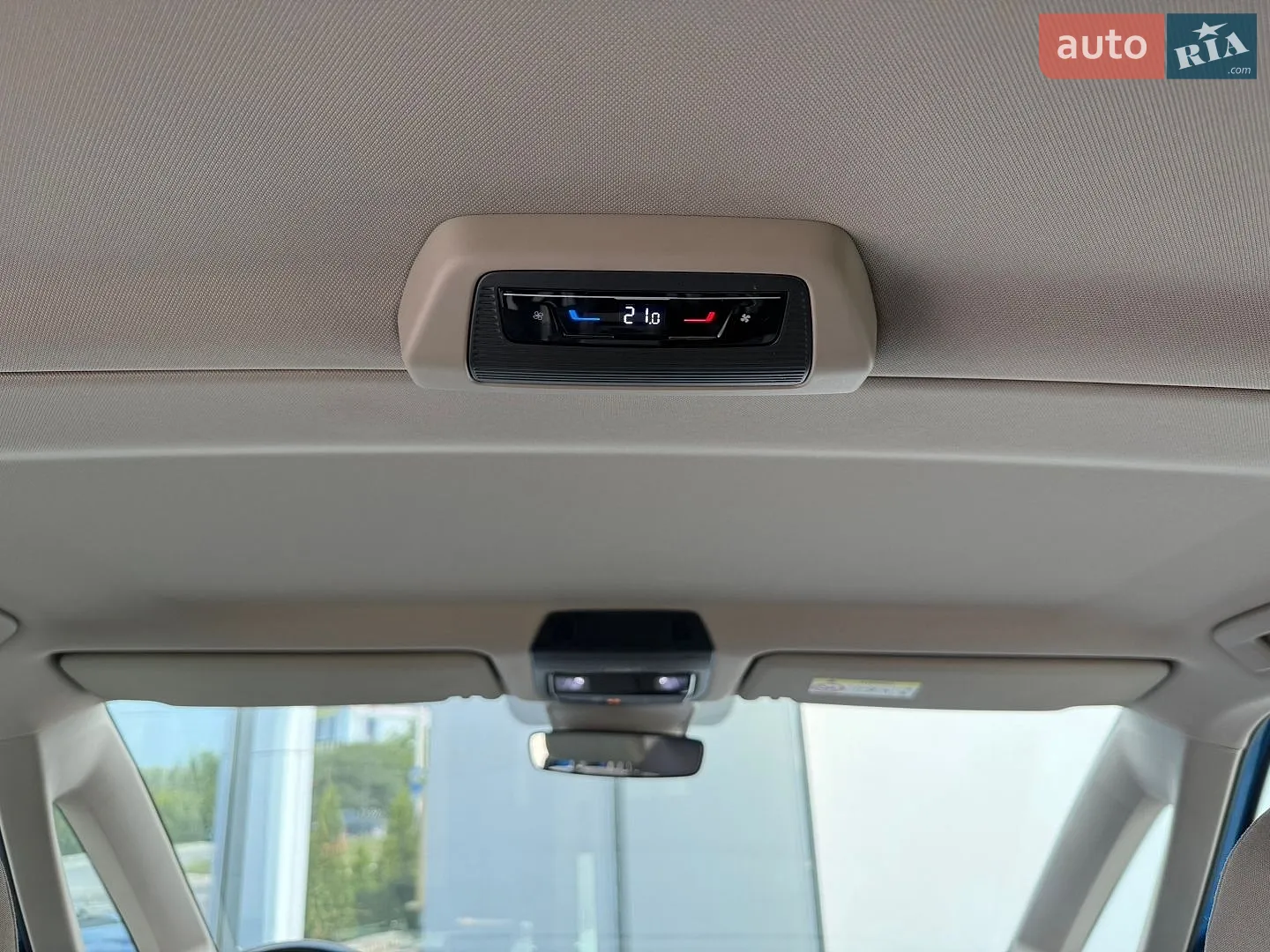 2022 Volkswagen Multivan - мініатюра 37